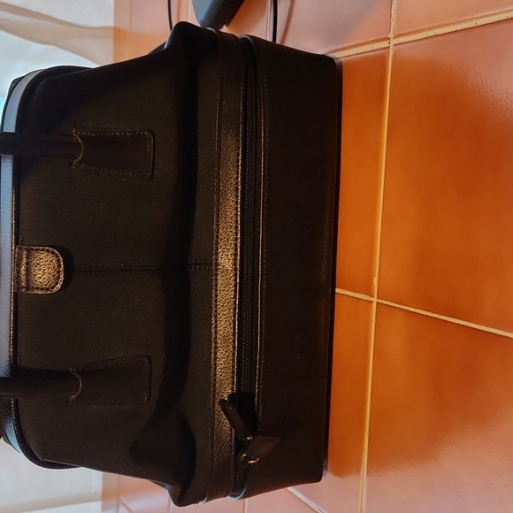 👜 NEW NINE WEST DR BAG NWT - Picture 4 of 9